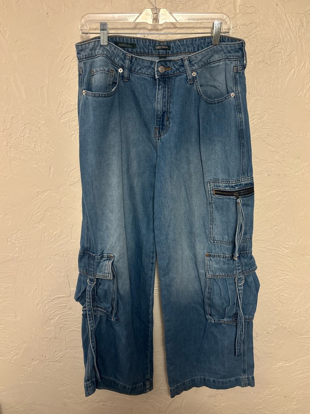 Wild Fable Women’s Mid-Rise Baggy Cargo Jeans